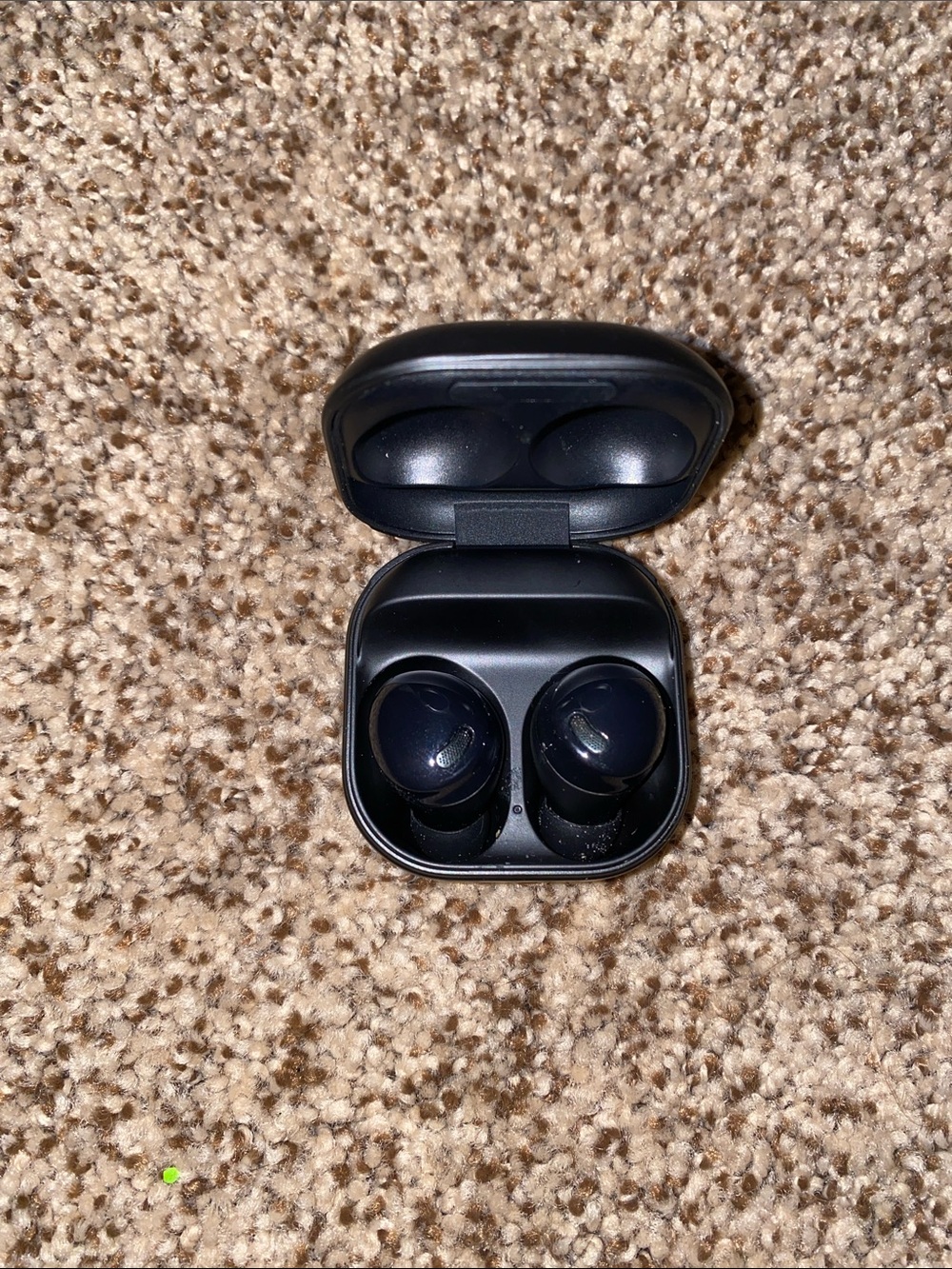 Samsung Wireless Earbuds with Charging Case - Black